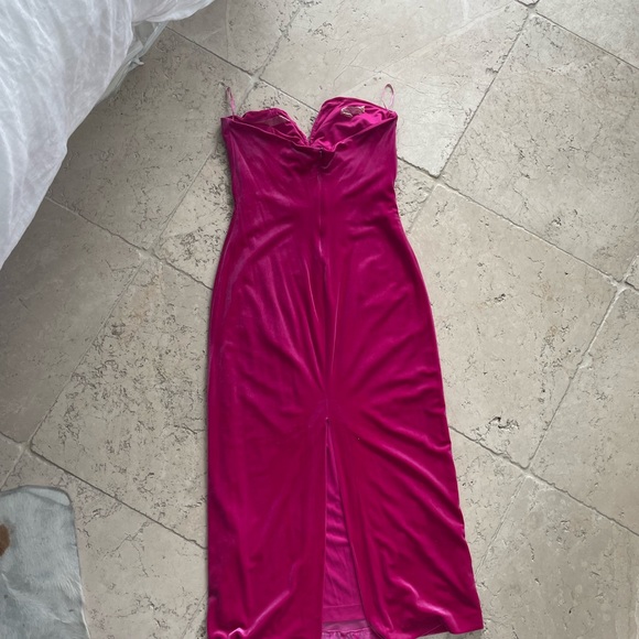 Strapless Magenta Velvet Dress - Picture 5 of 6